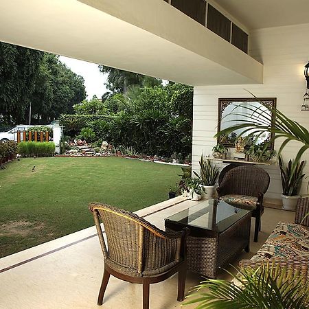 Ahuja Residency Golf Links Hotel New Delhi Luaran gambar