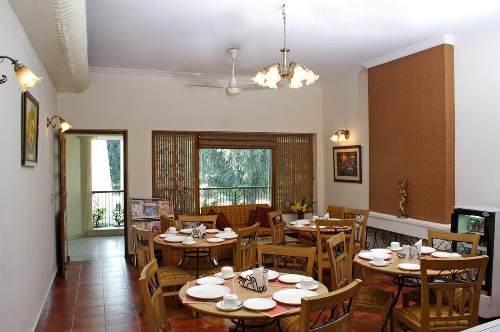 Ahuja Residency Golf Links Hotel New Delhi Luaran gambar