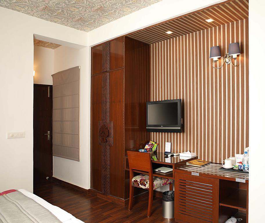 Ahuja Residency Golf Links Hotel New Delhi Luaran gambar