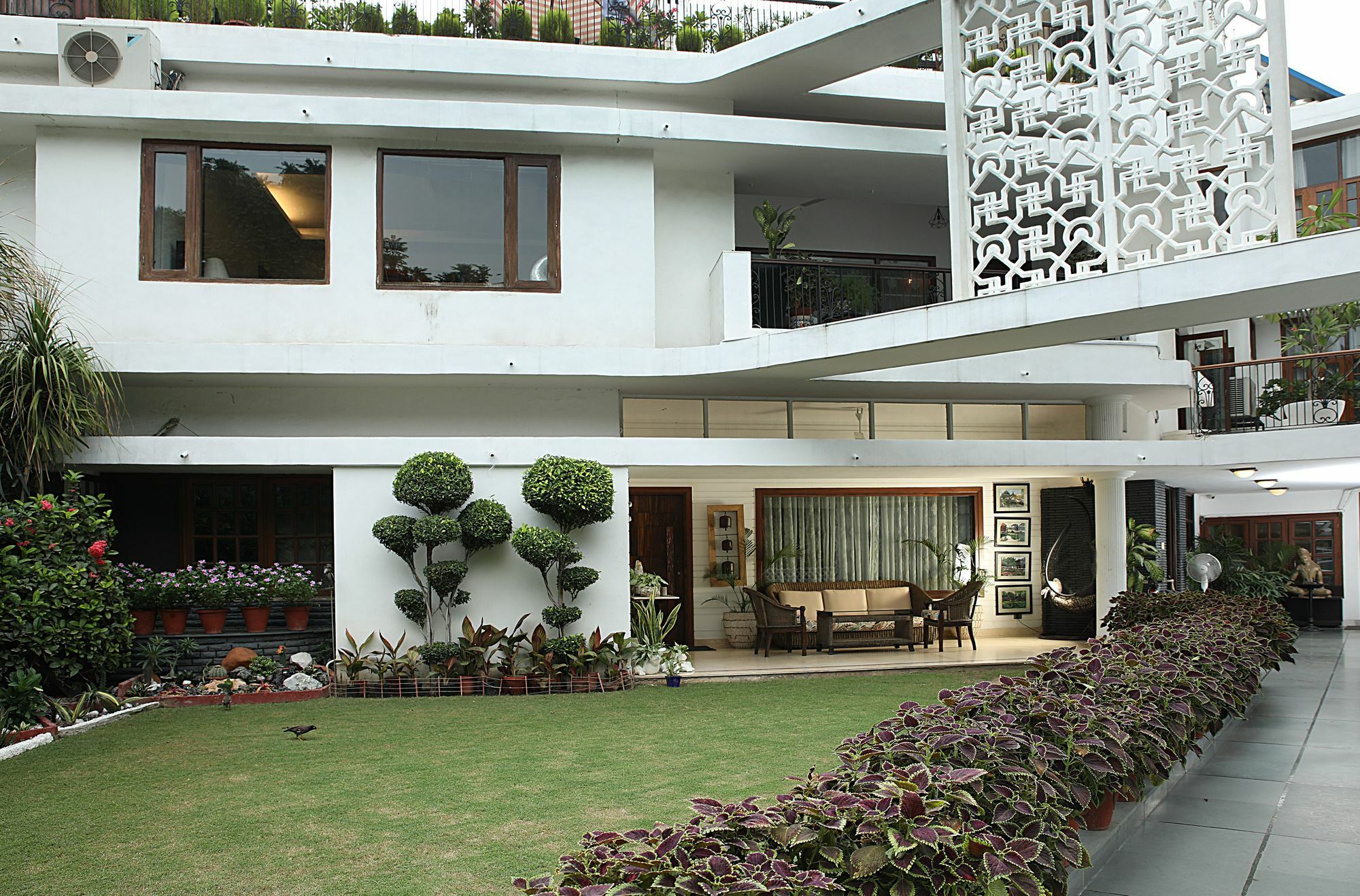 Ahuja Residency Golf Links Hotel New Delhi Luaran gambar